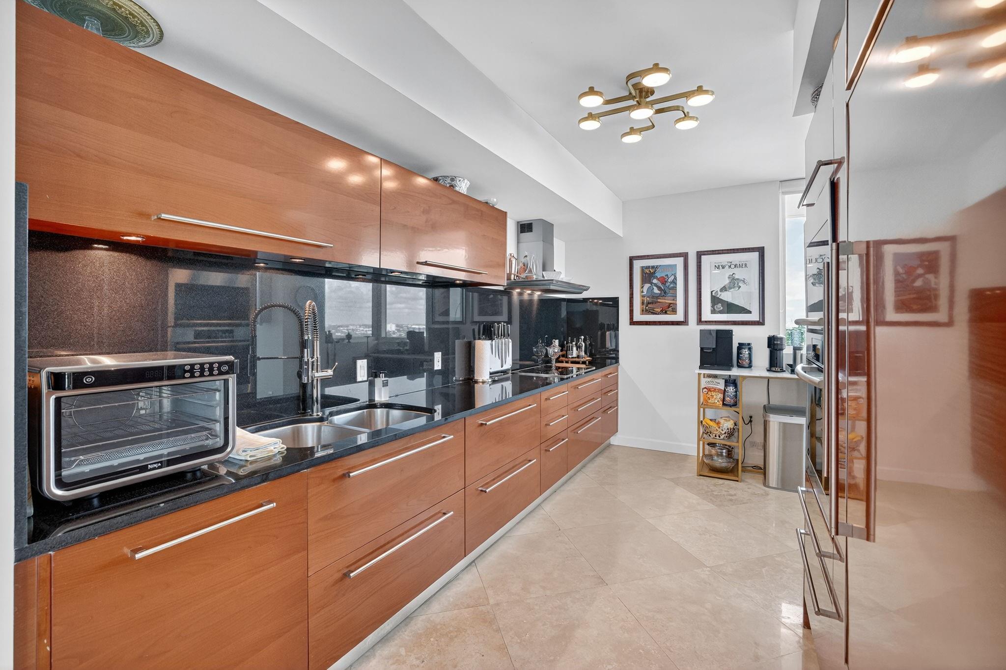 Las Olas Beach Club - Residential Lease