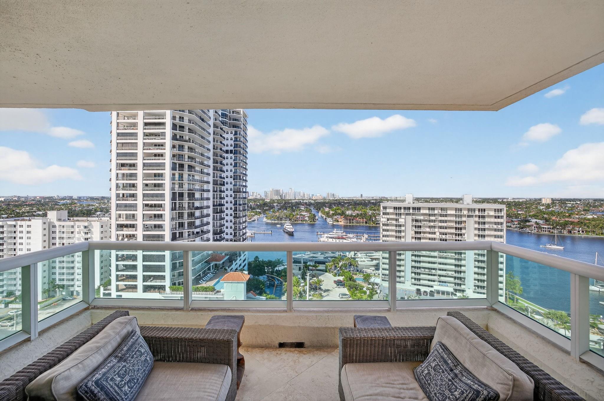 Las Olas Beach Club - Residential Lease