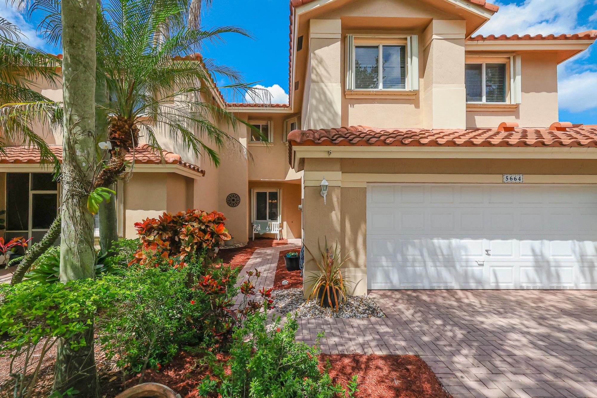 5664 NW 125th Ave