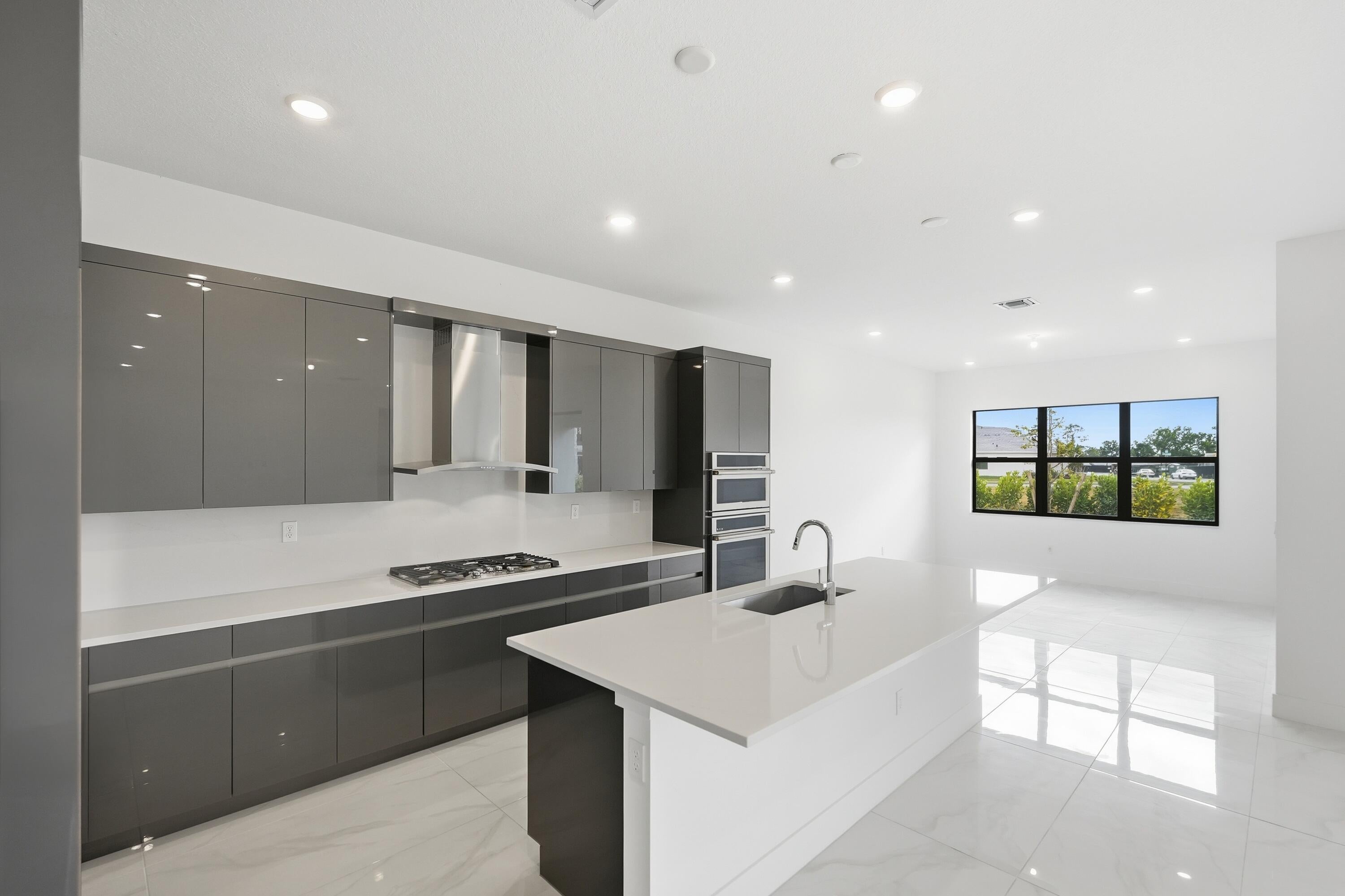 7707 Laurel Park Drive