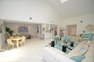 WINDSOR AT HUNTERS CONDO - Residential