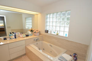 WINDSOR AT HUNTERS CONDO - Residential