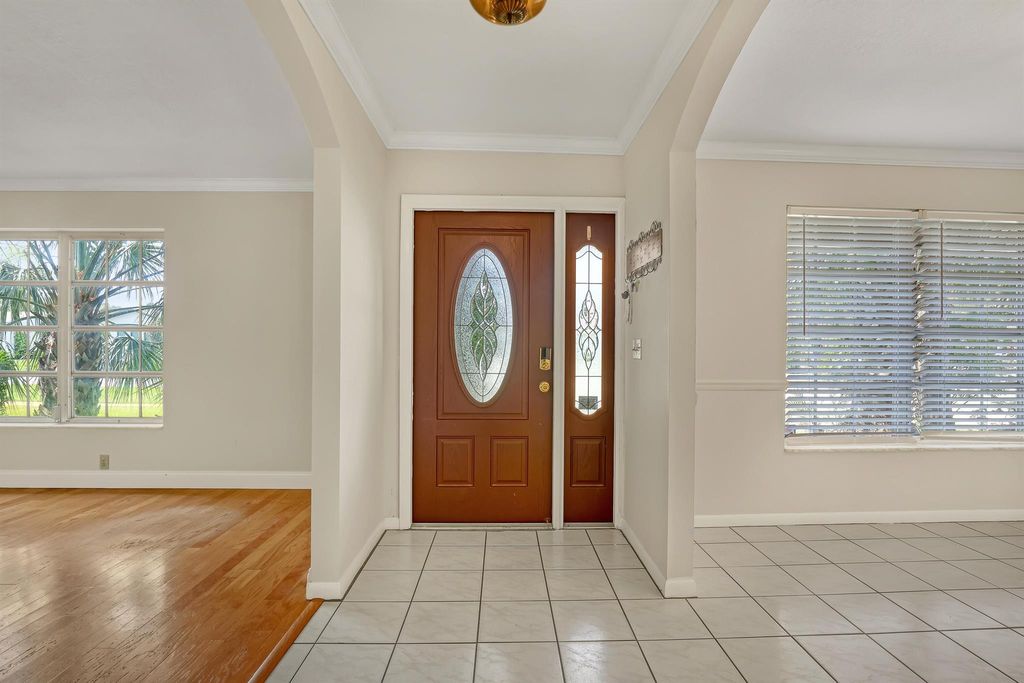 Photo of 2288 Windsor Road, Palm Beach Gardens, FL 33410 (MLS # R11091759)