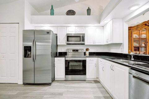 14524 Via Royale Delray Beach FL 33446