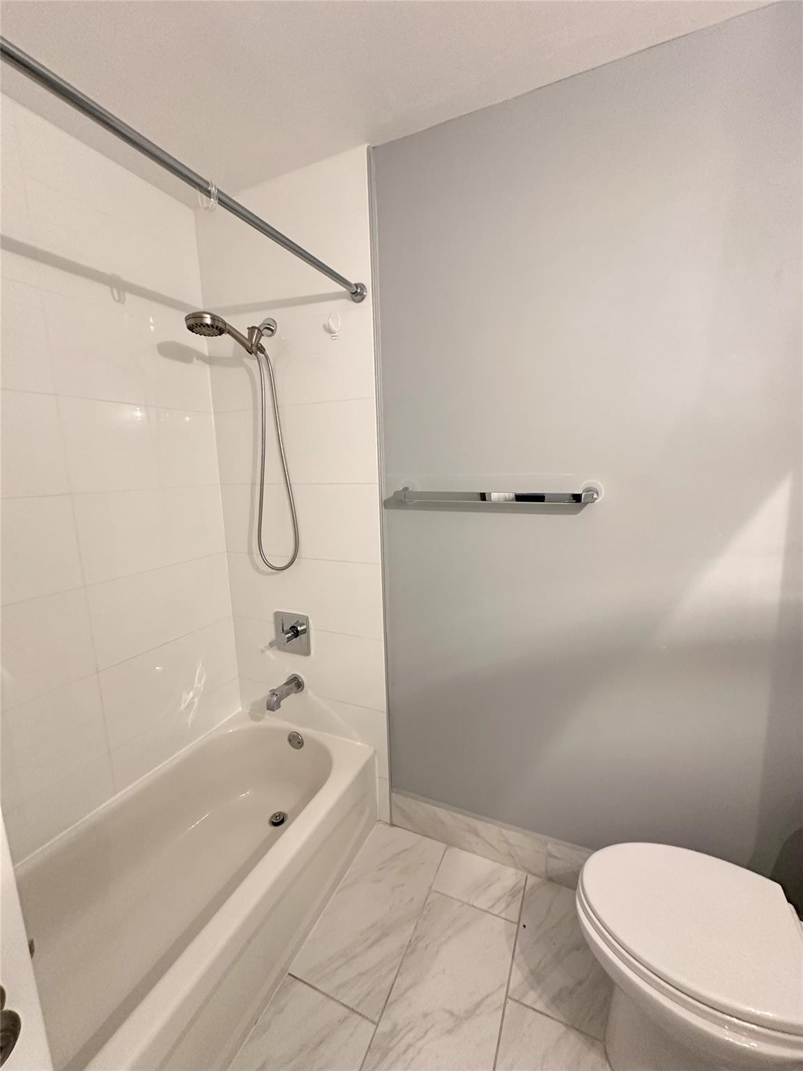 MARINA REAL - Residential