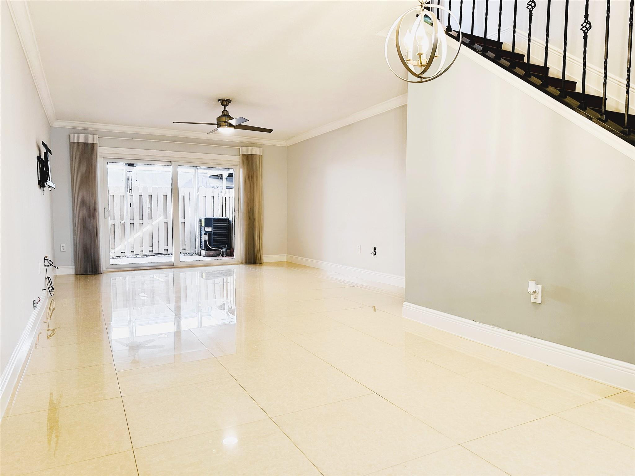 MARINA REAL - Residential