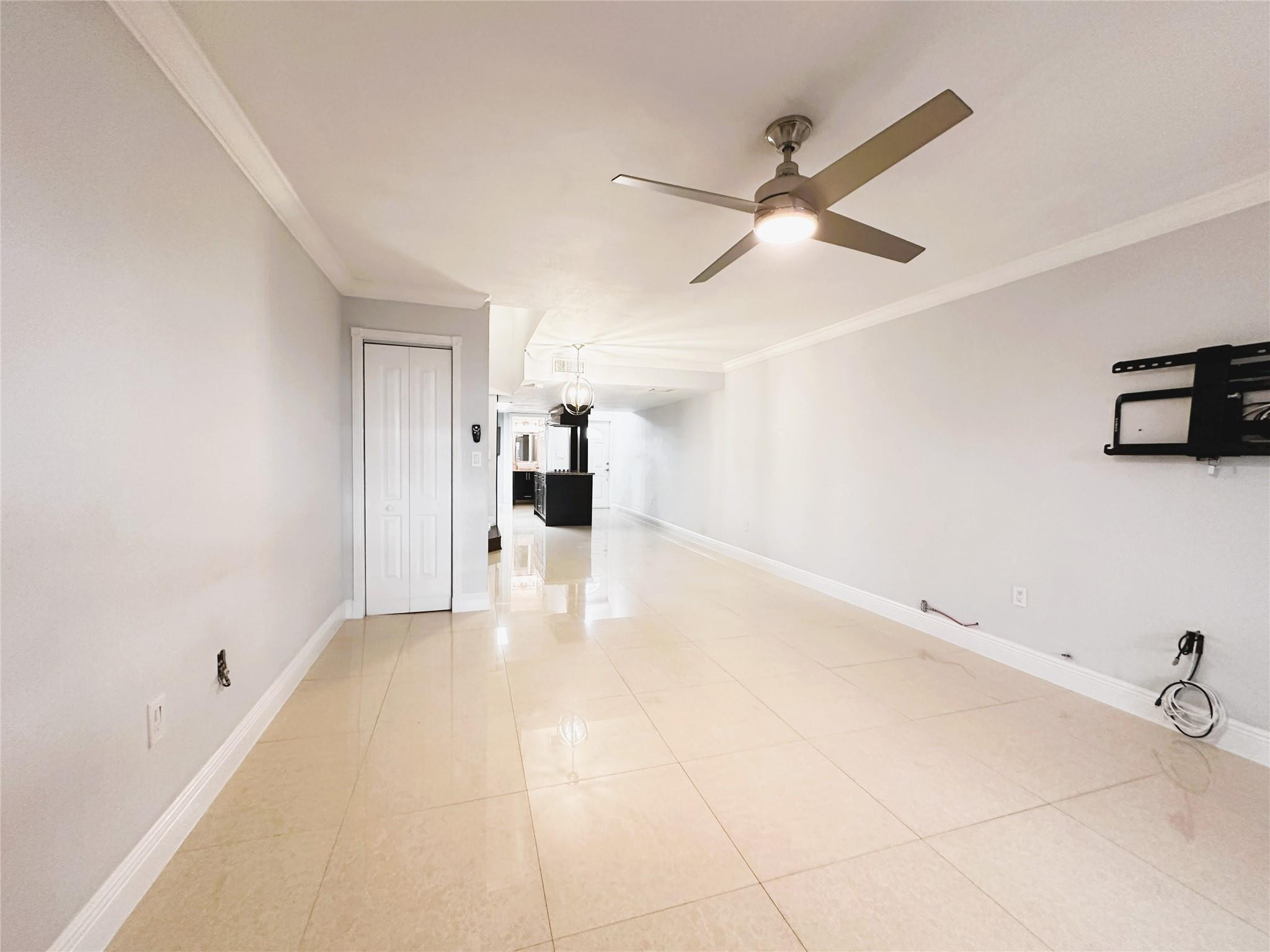 MARINA REAL - Residential