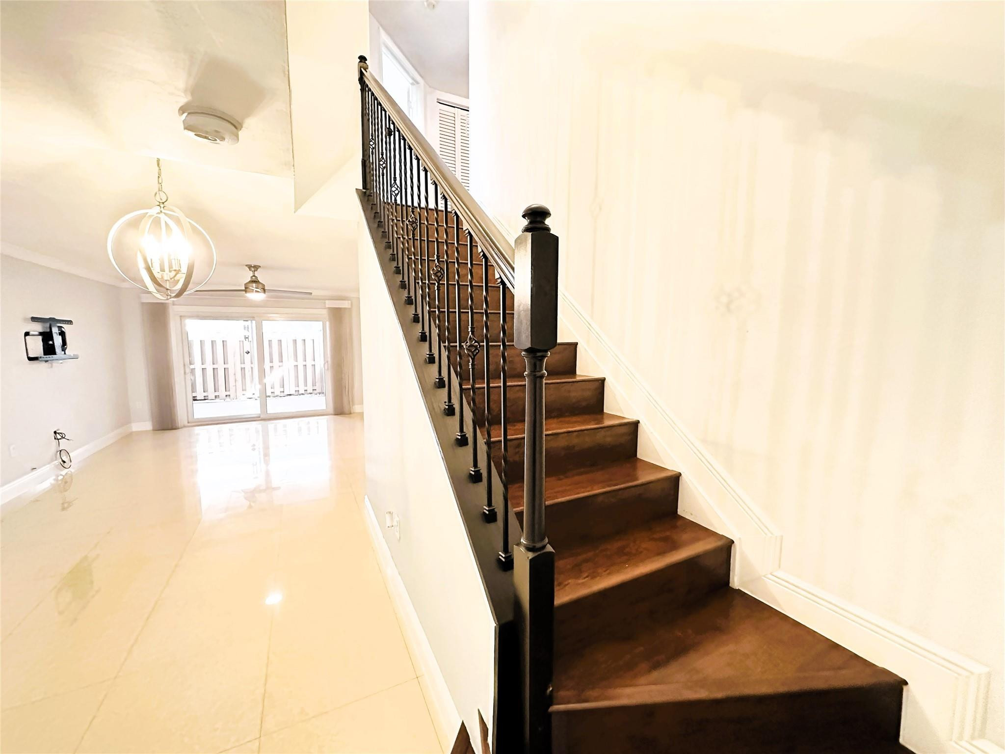 MARINA REAL - Residential