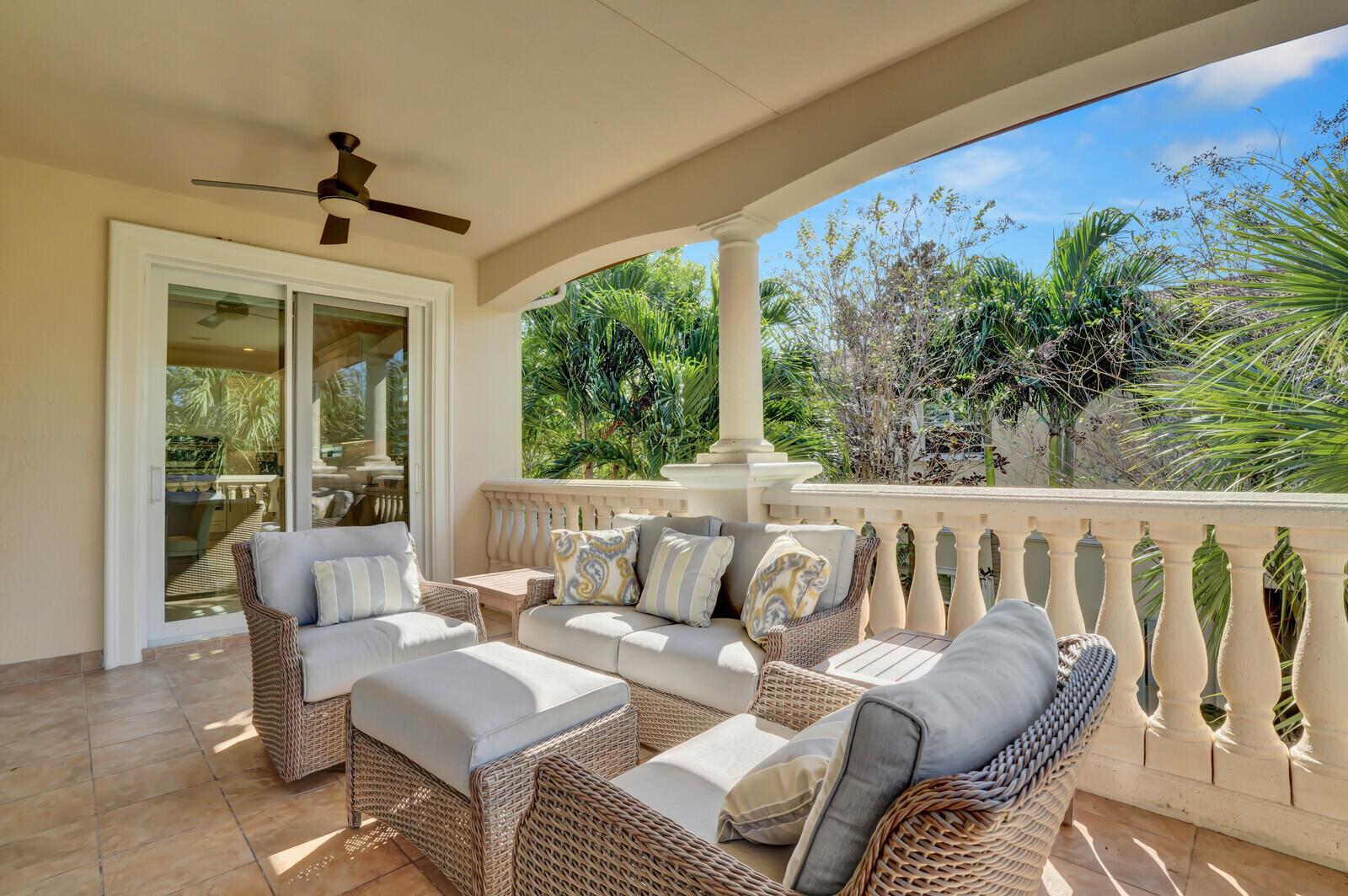 JUPITER COUNTRY CLUB COND - Residential