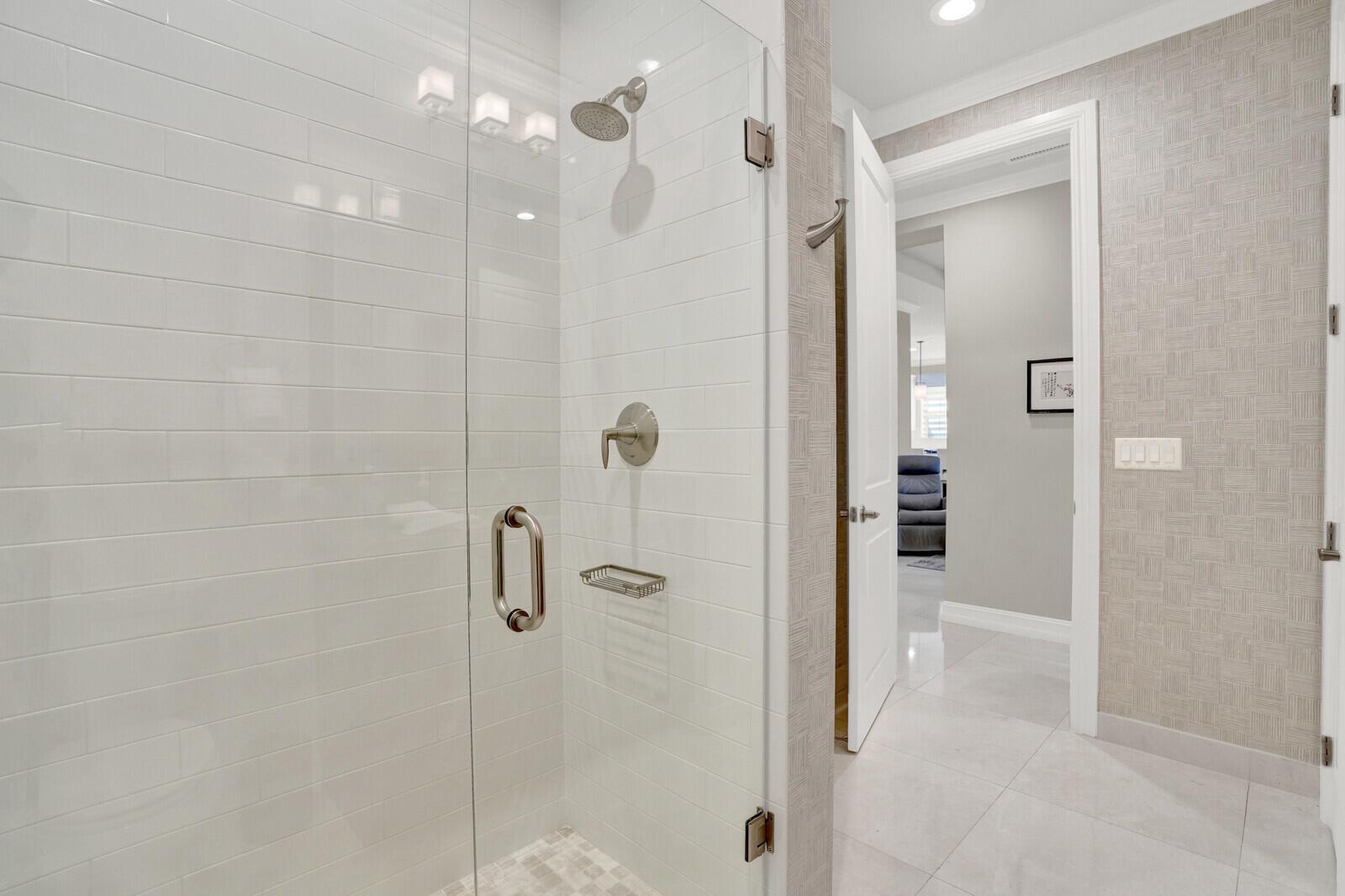 JUPITER COUNTRY CLUB COND - Residential