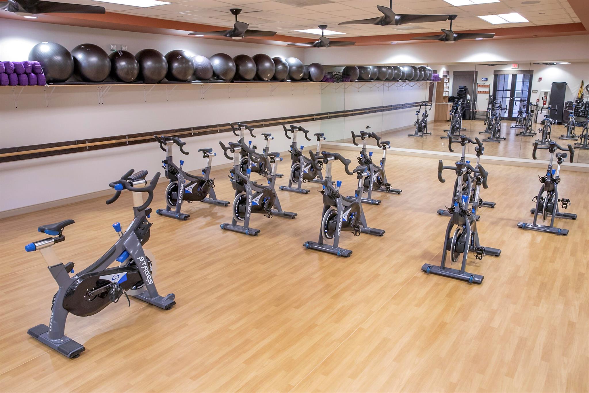 JUPITER COUNTRY CLUB COND - Residential