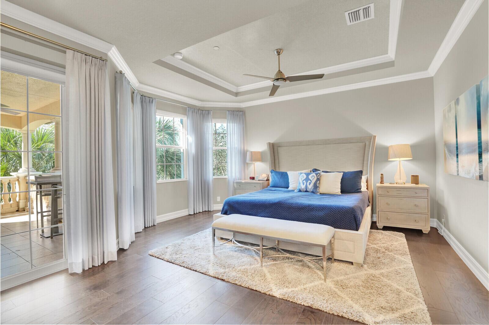 JUPITER COUNTRY CLUB COND - Residential