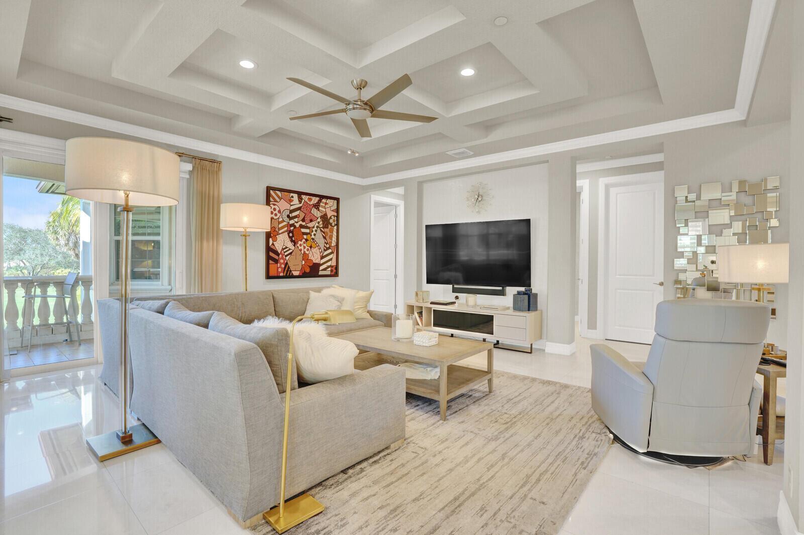 JUPITER COUNTRY CLUB COND - Residential