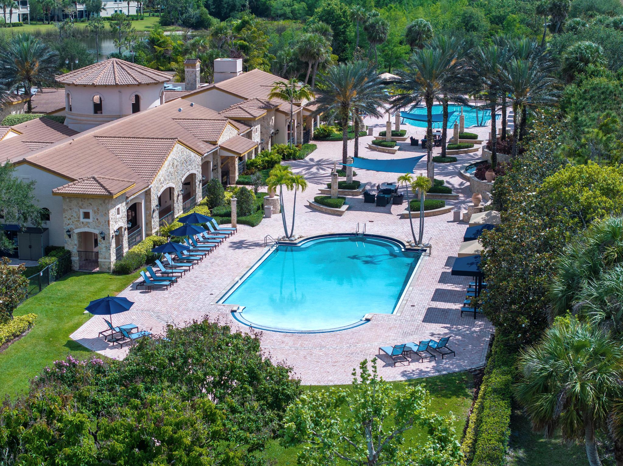 JUPITER COUNTRY CLUB COND - Residential