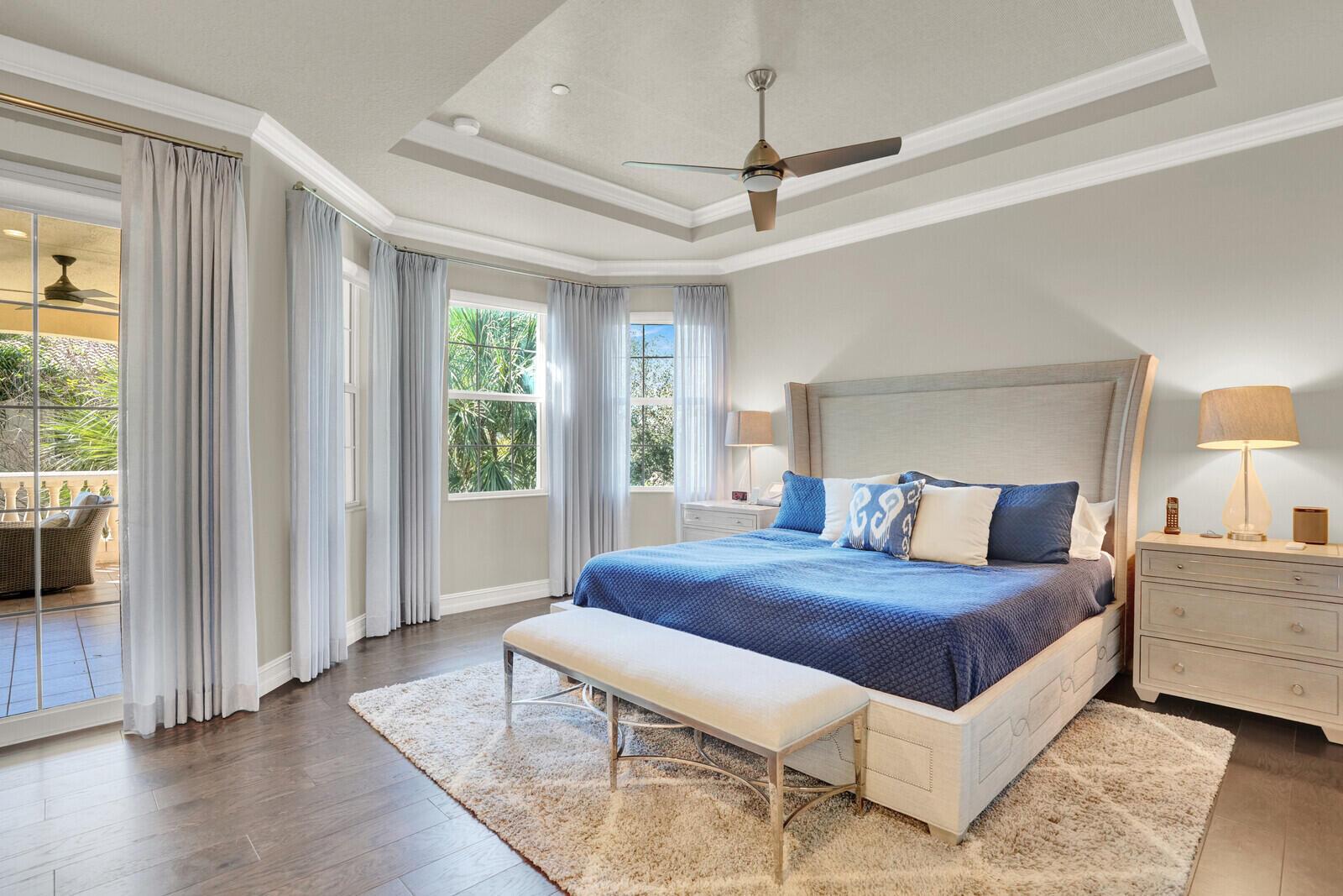 JUPITER COUNTRY CLUB COND - Residential