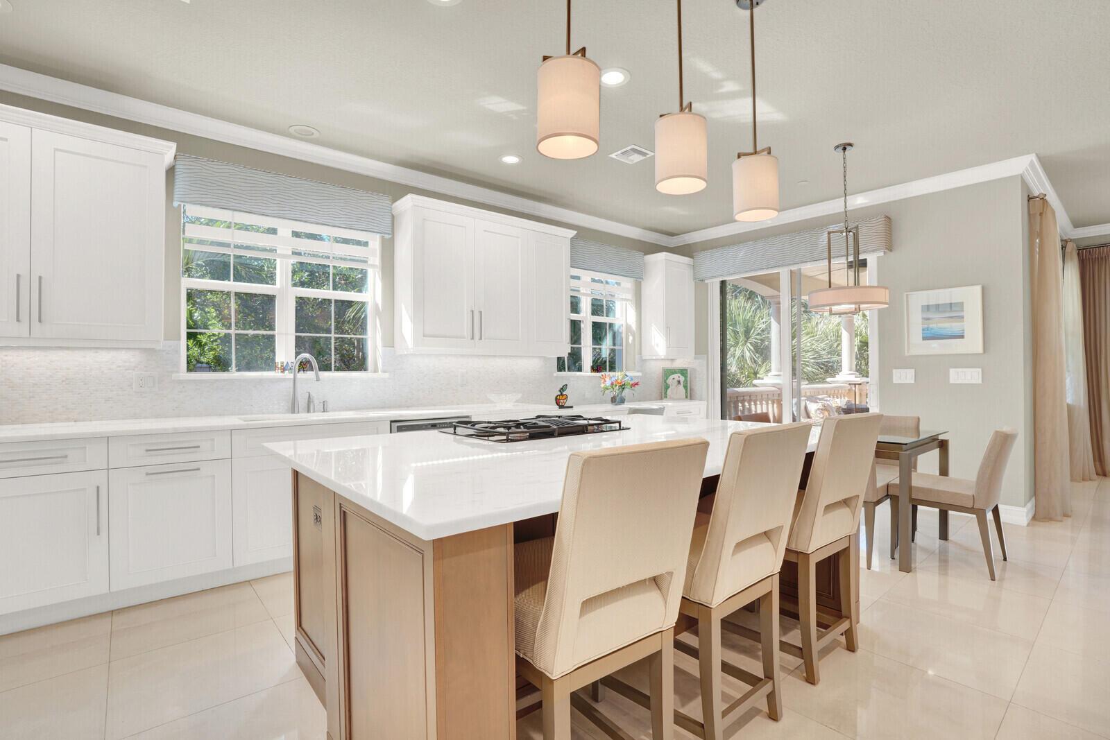 JUPITER COUNTRY CLUB COND - Residential