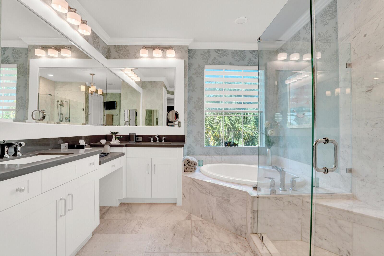 JUPITER COUNTRY CLUB COND - Residential