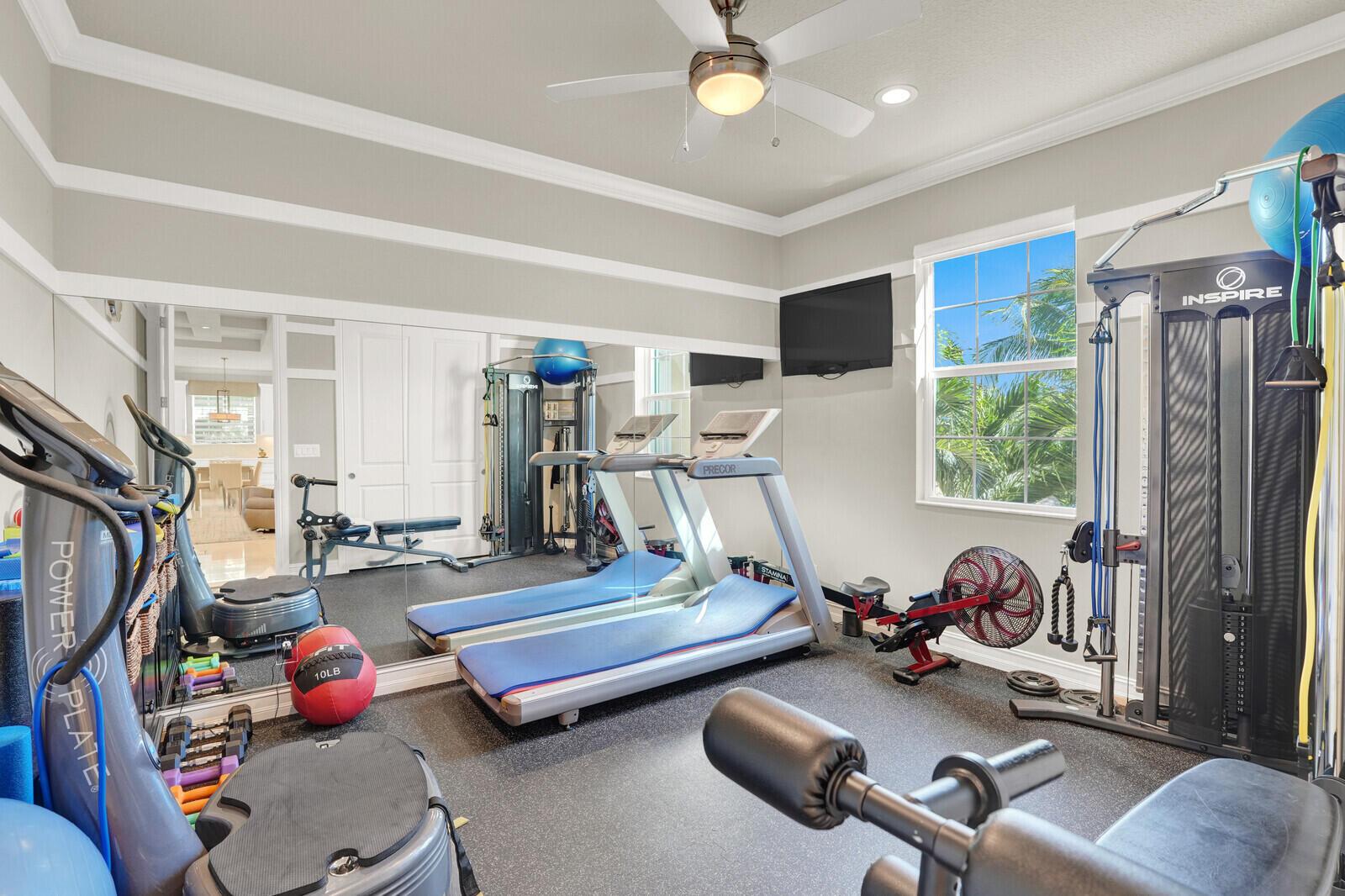 JUPITER COUNTRY CLUB COND - Residential