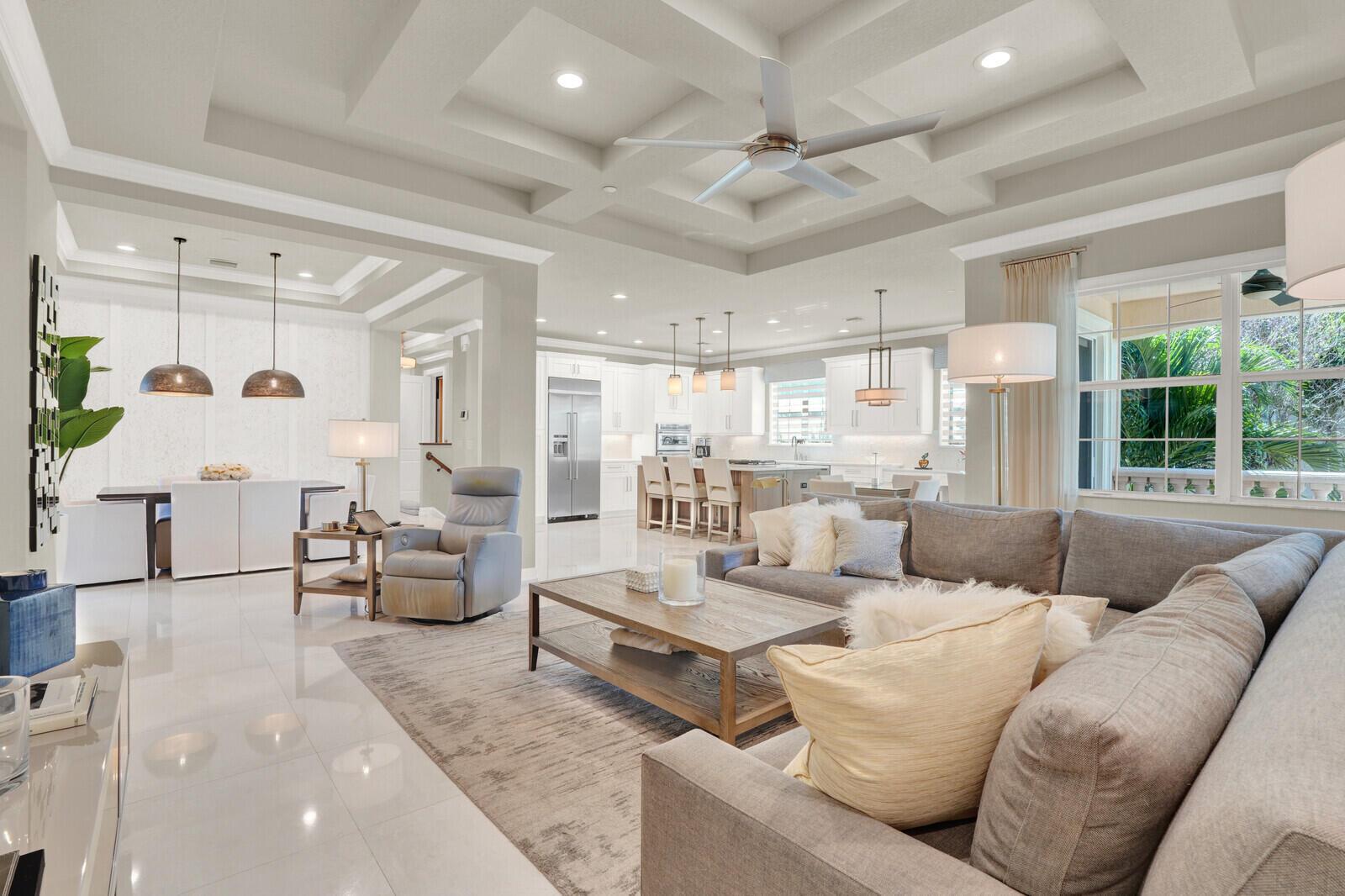 JUPITER COUNTRY CLUB COND - Residential