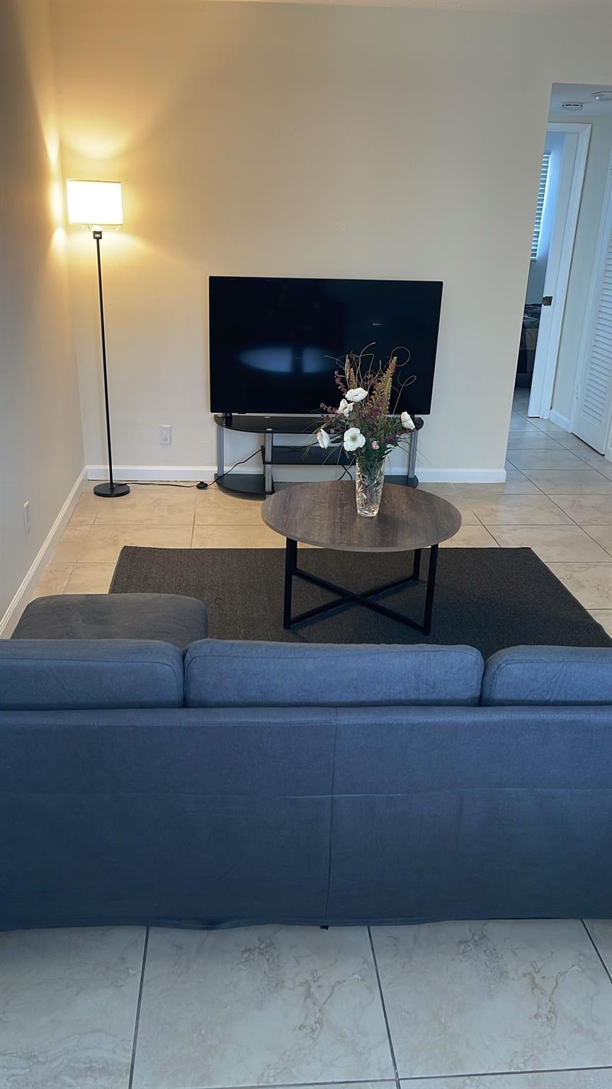 Paradise By The Sea Condo - Residential Lease