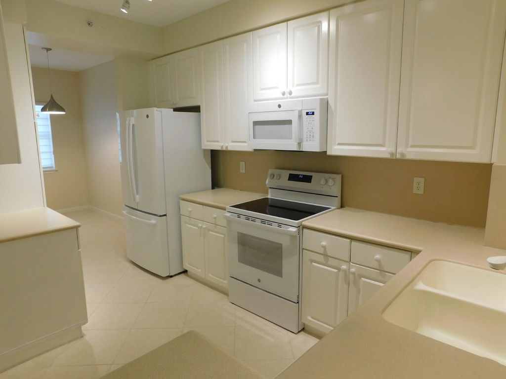 Photo of 22701 Camino Del Mar #23, Boca Raton, FL 33433 (MLS # R11110093)