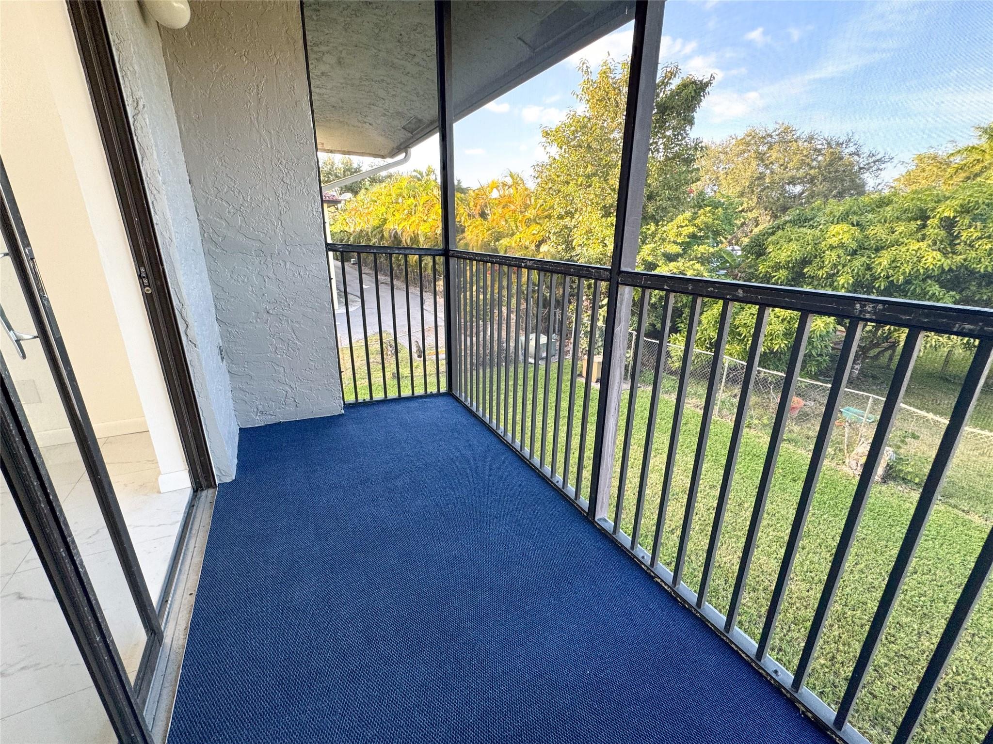 Coral Spgs Country Club S - Residential Lease
