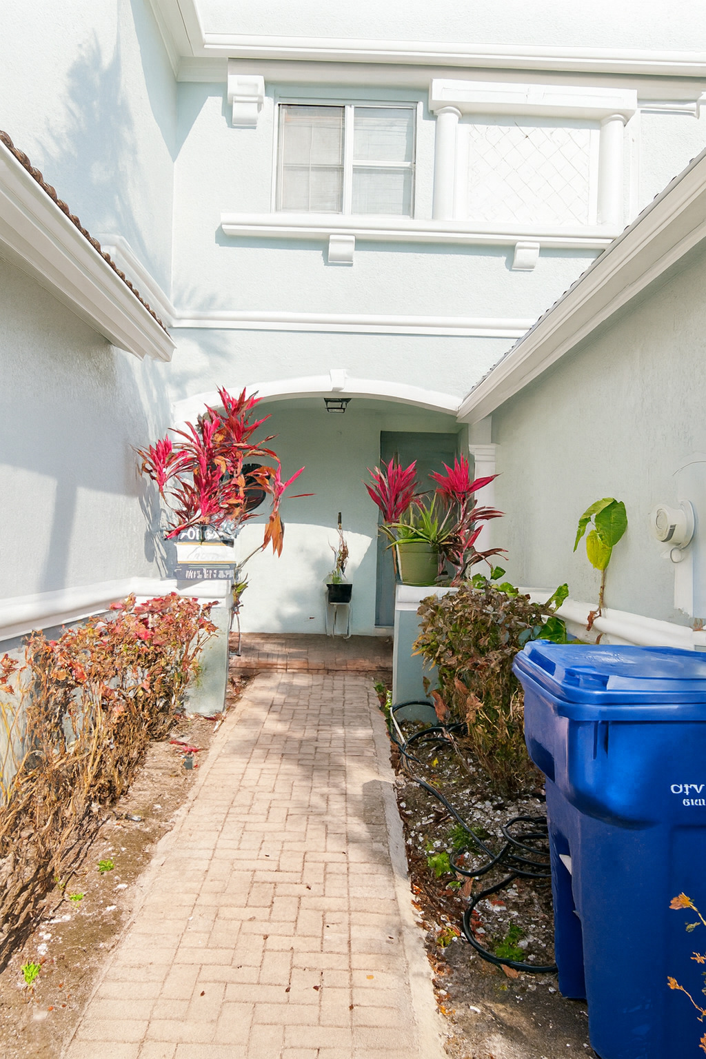 THOUSAND OAKS - Residential