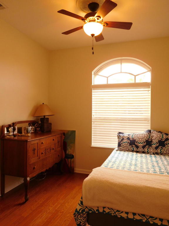 PORT ST LUCIE SECTION 46 1ST REPLAT - Residential Lease