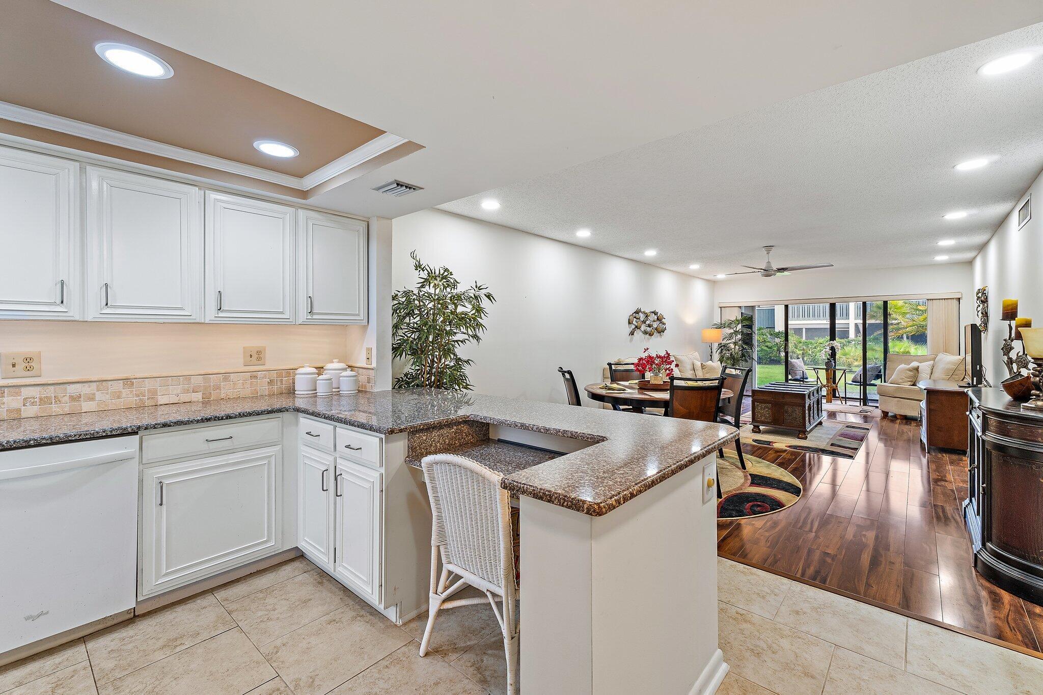 175 SE Saint Lucie Boulevard I213