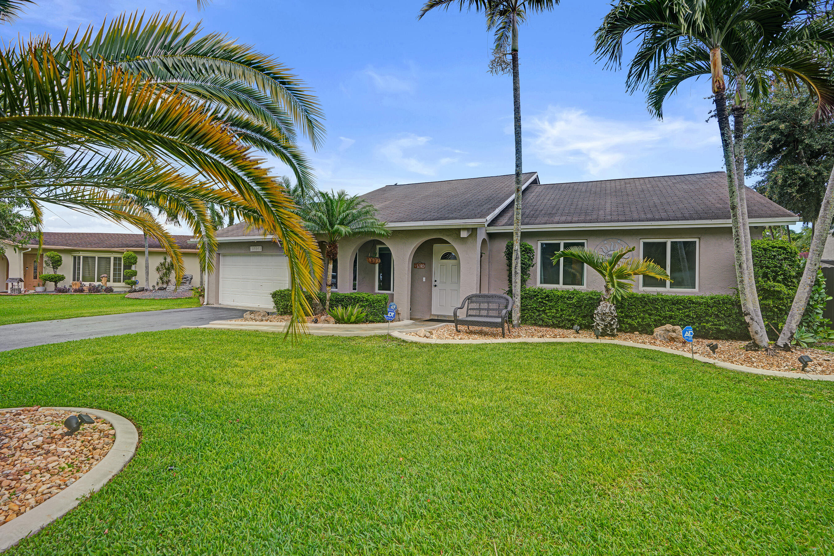 10141 SW 49th Court