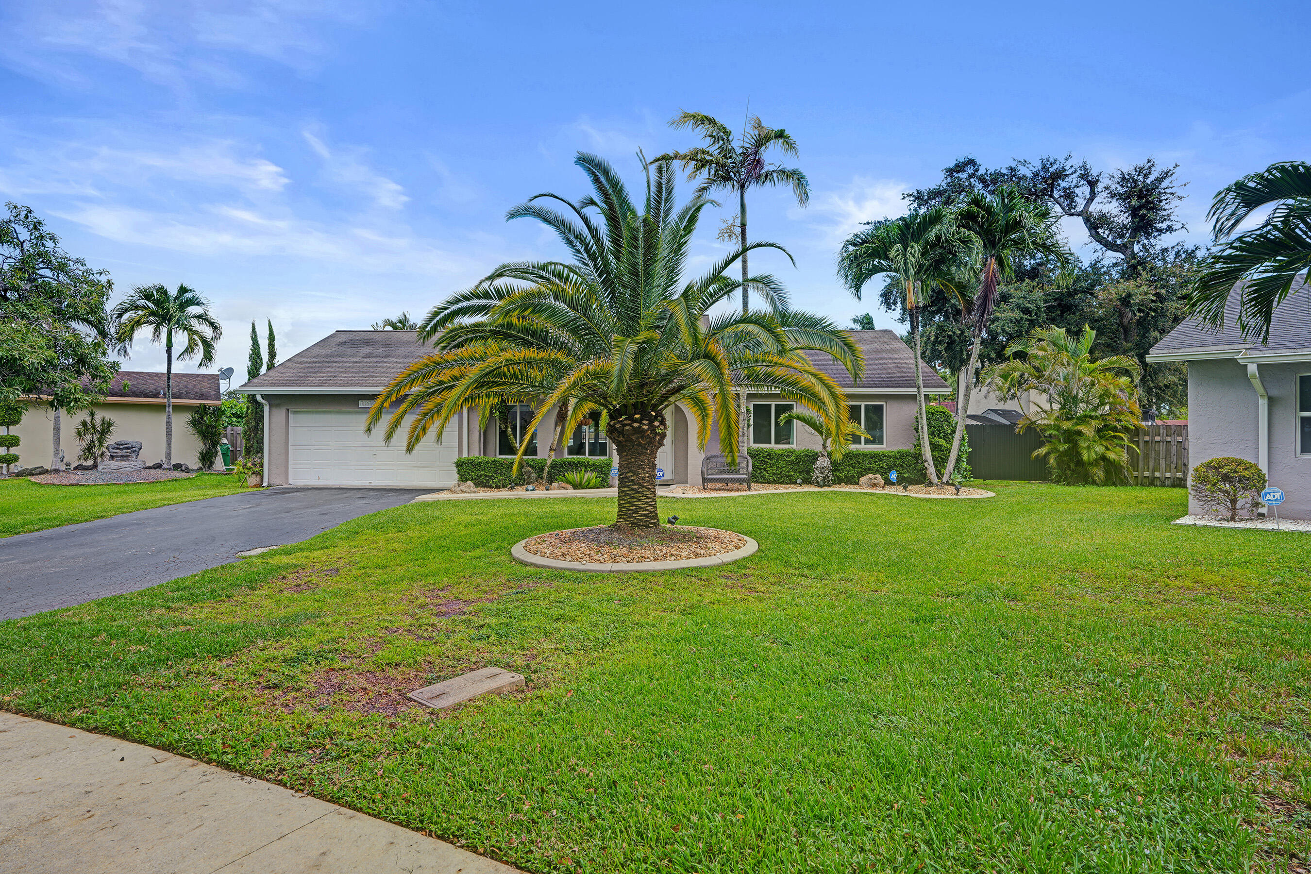 10141 SW 49th Court