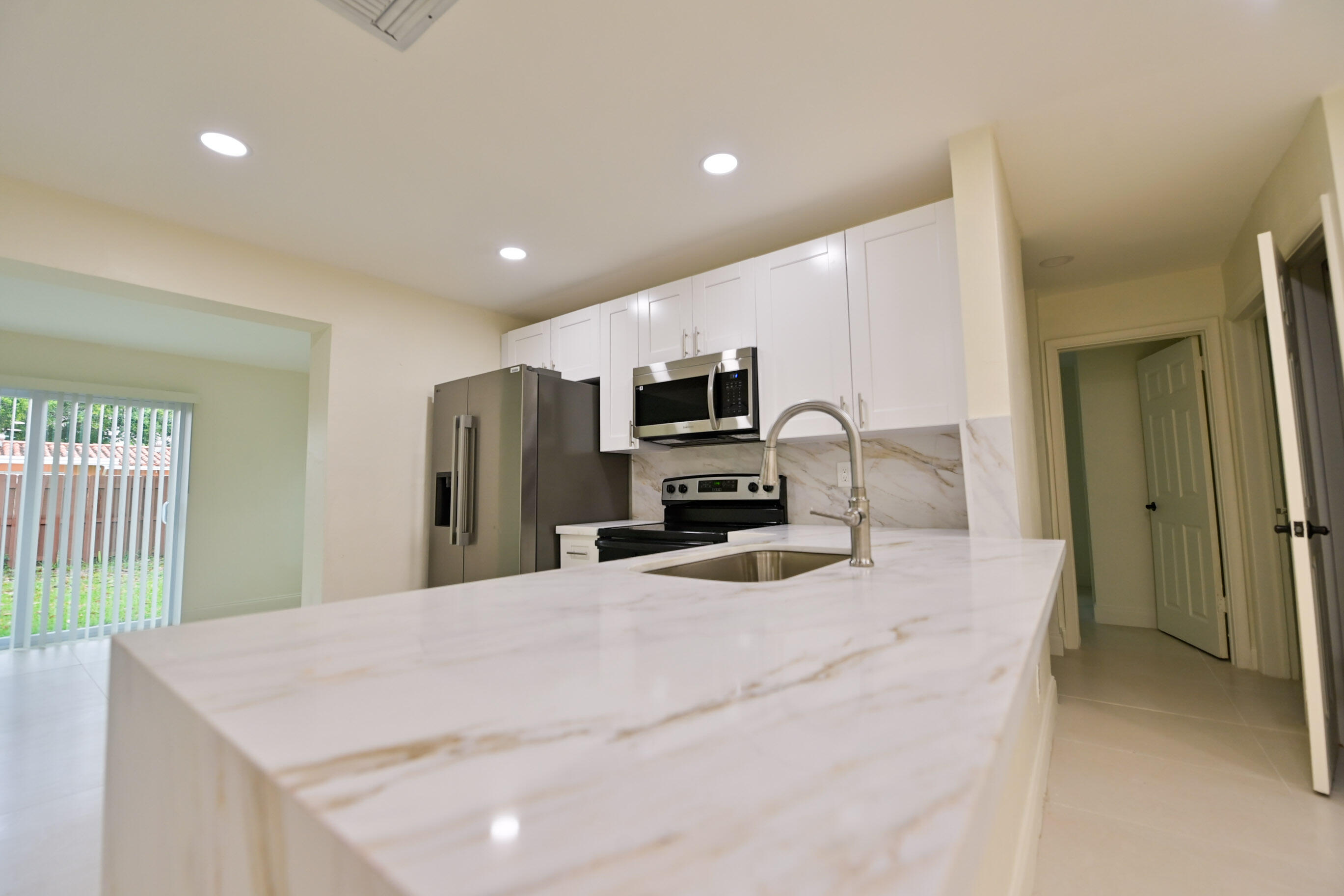 AVON HEIGHTS - Residential