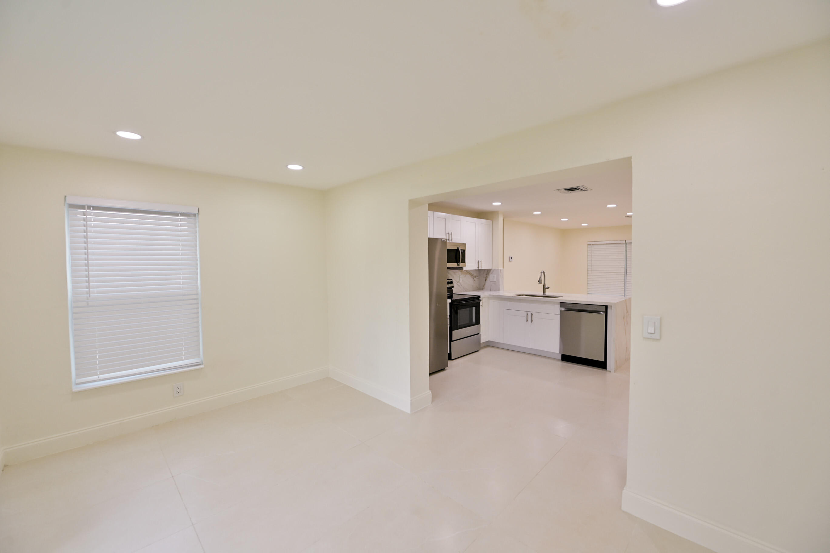 AVON HEIGHTS - Residential