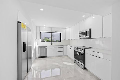 15450 Pembridge Avenue 187 Delray Beach FL 33484