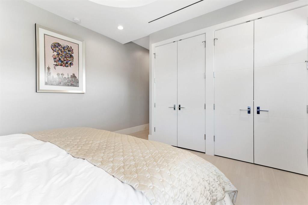 SANTA BARBARA SHORES - Residential