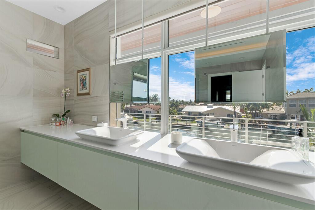 SANTA BARBARA SHORES - Residential