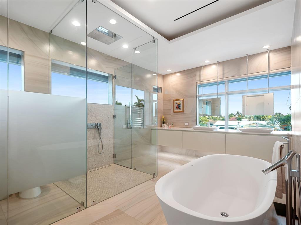 SANTA BARBARA SHORES - Residential