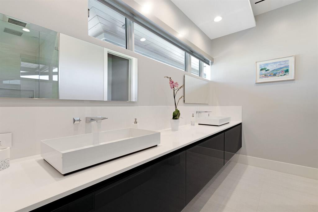 SANTA BARBARA SHORES - Residential