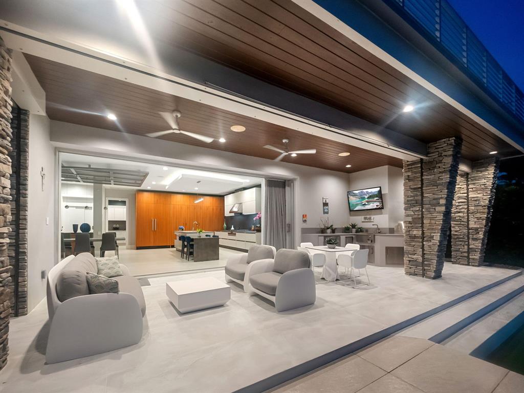 SANTA BARBARA SHORES - Residential