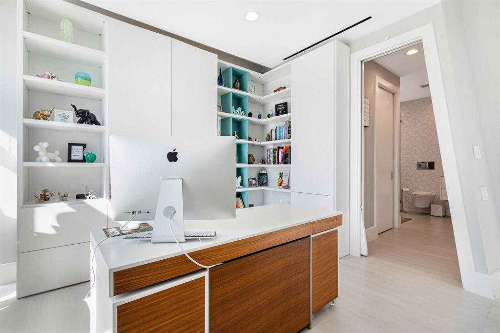 SANTA BARBARA SHORES - Residential