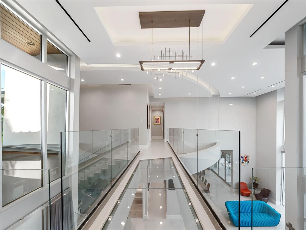 SANTA BARBARA SHORES - Residential