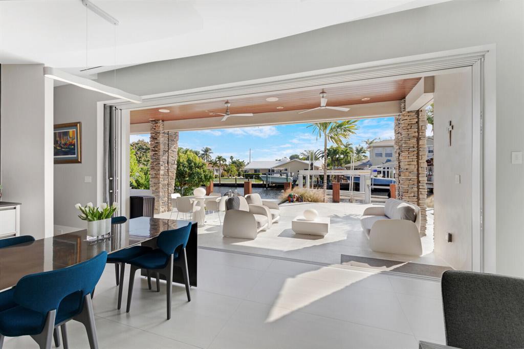 SANTA BARBARA SHORES - Residential