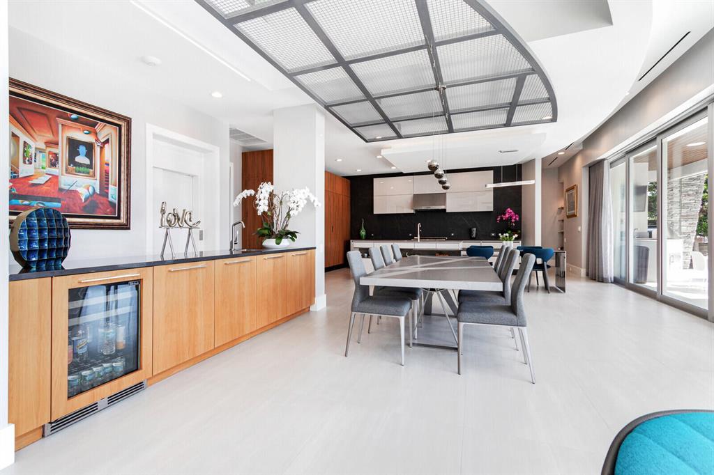 SANTA BARBARA SHORES - Residential