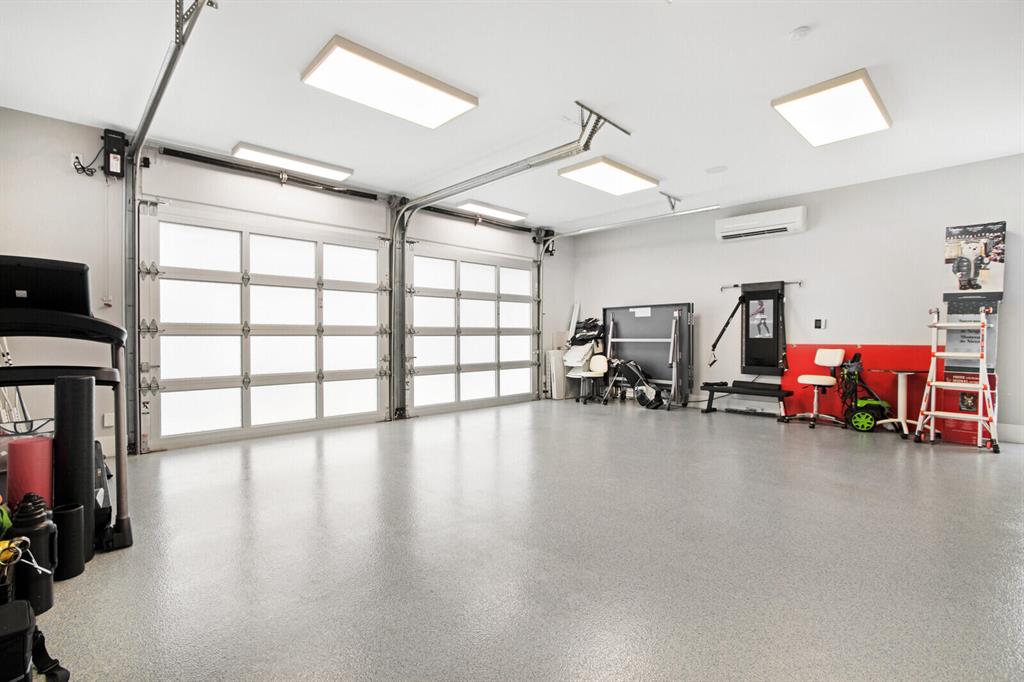 SANTA BARBARA SHORES - Residential