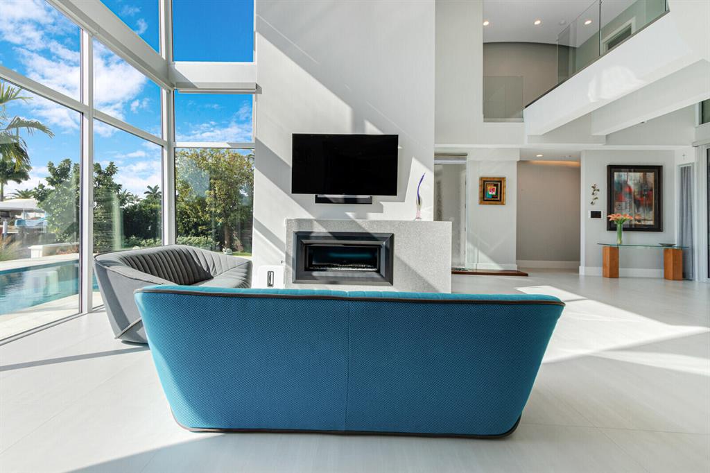 SANTA BARBARA SHORES - Residential