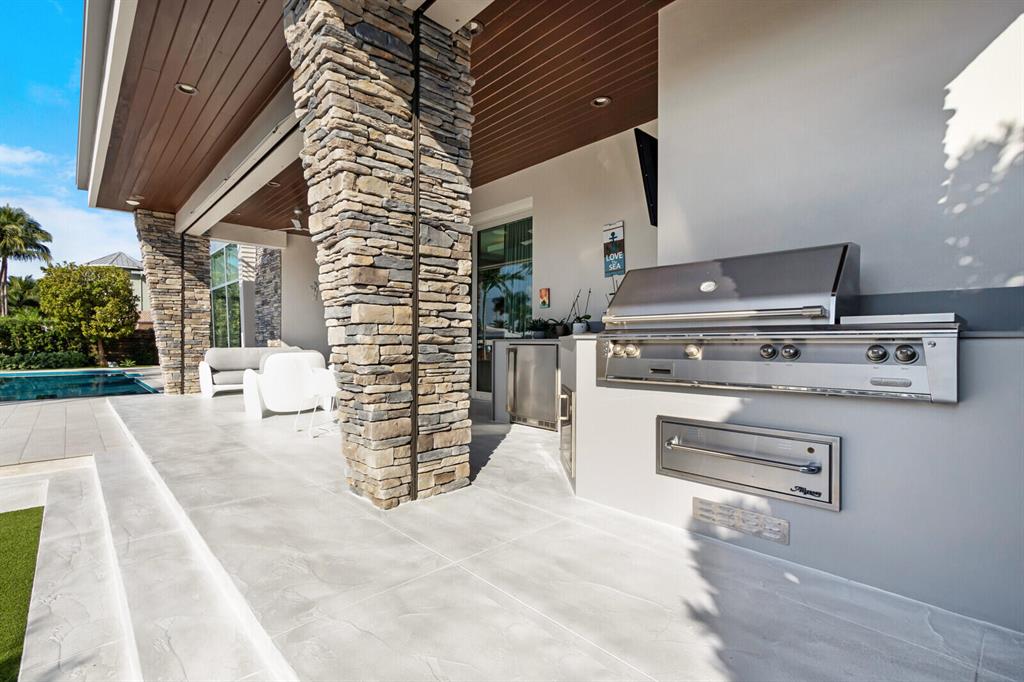 SANTA BARBARA SHORES - Residential