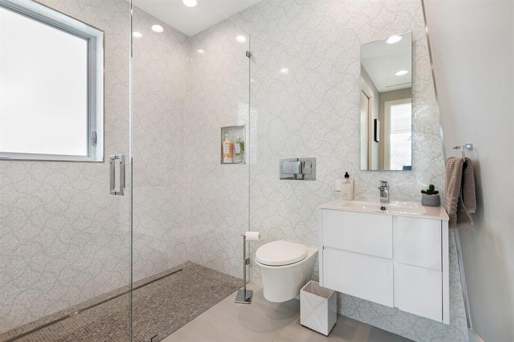 SANTA BARBARA SHORES - Residential