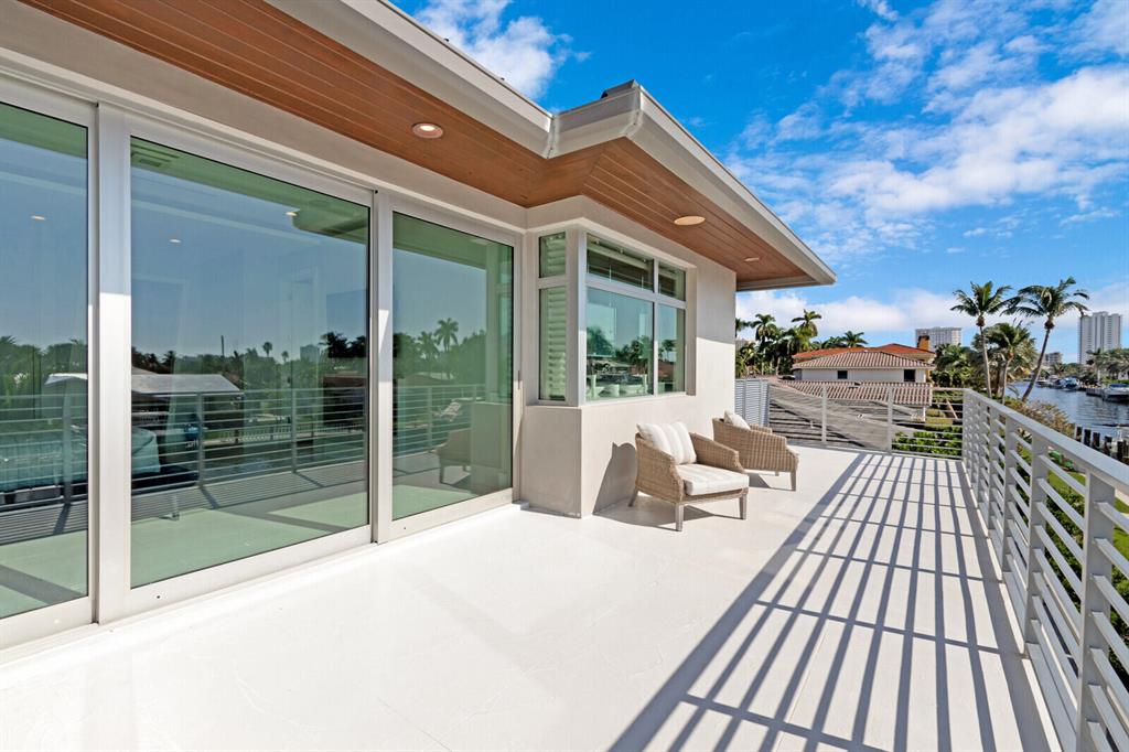 SANTA BARBARA SHORES - Residential