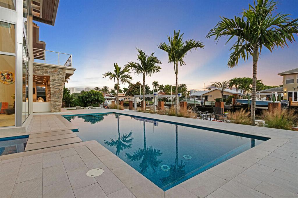 SANTA BARBARA SHORES - Residential