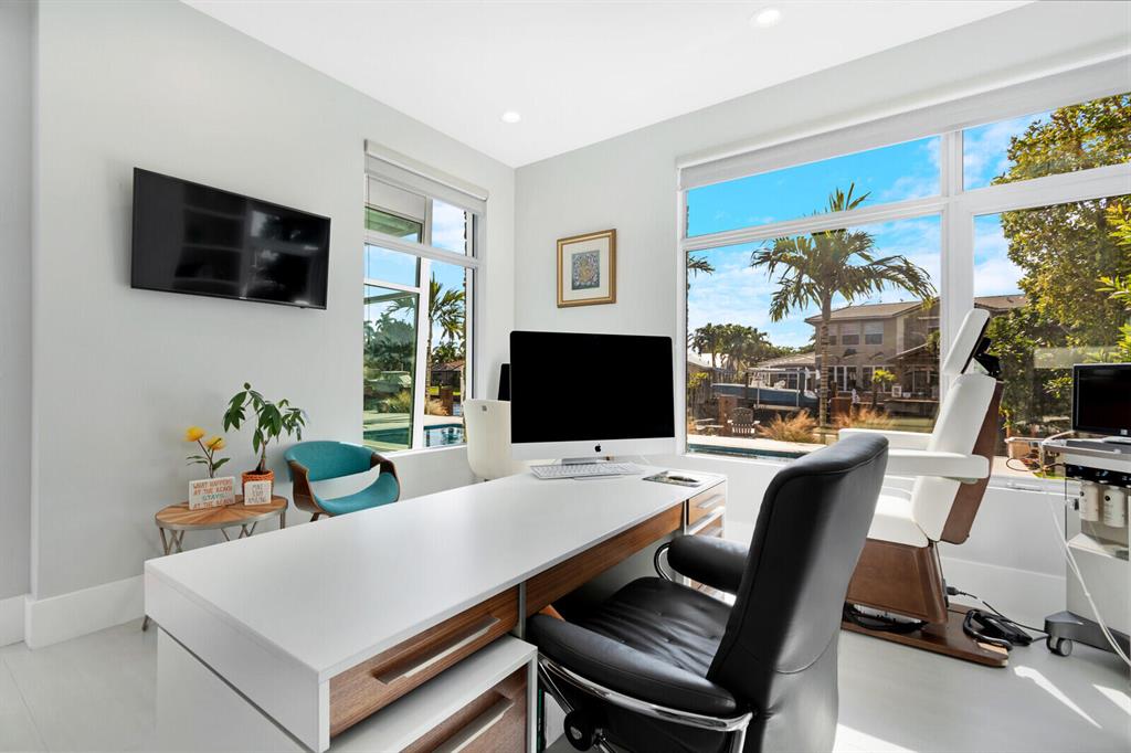 SANTA BARBARA SHORES - Residential